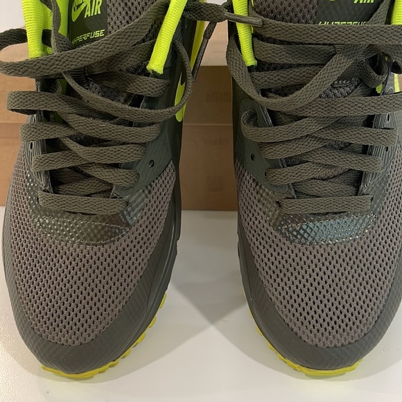 air max 90 volt 2012